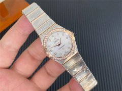 欧米茄表带里面方的还是圆的